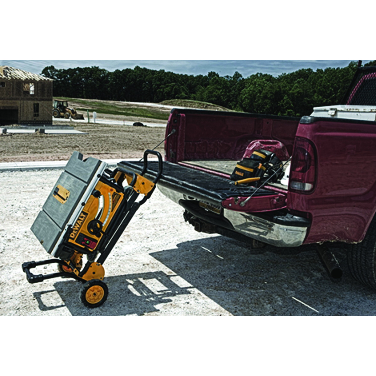 DEWALT DWE7491RS Table Saw, 120 VAC, 15 A, 10 in Dia Blade, 5/8 in Arbor, 32-1/2 in Rip Capacity Right, 4800 rpm Speed - 4
