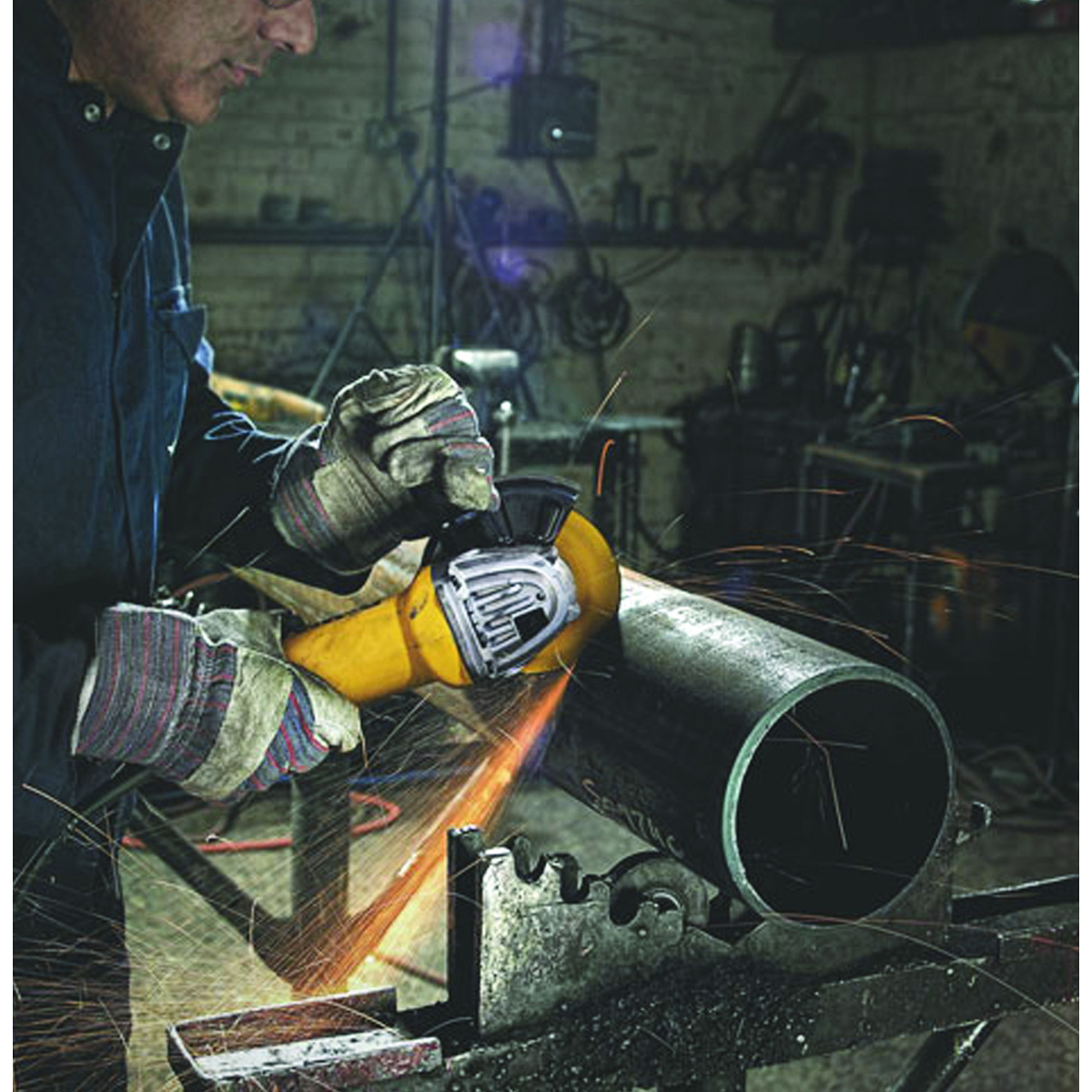 DEWALT DWE402 Series Small Angle Grinder, Includes: (1) 2-Position Side Handle, (1) 4-1/2 in One-Touch (T27) Guard - 2