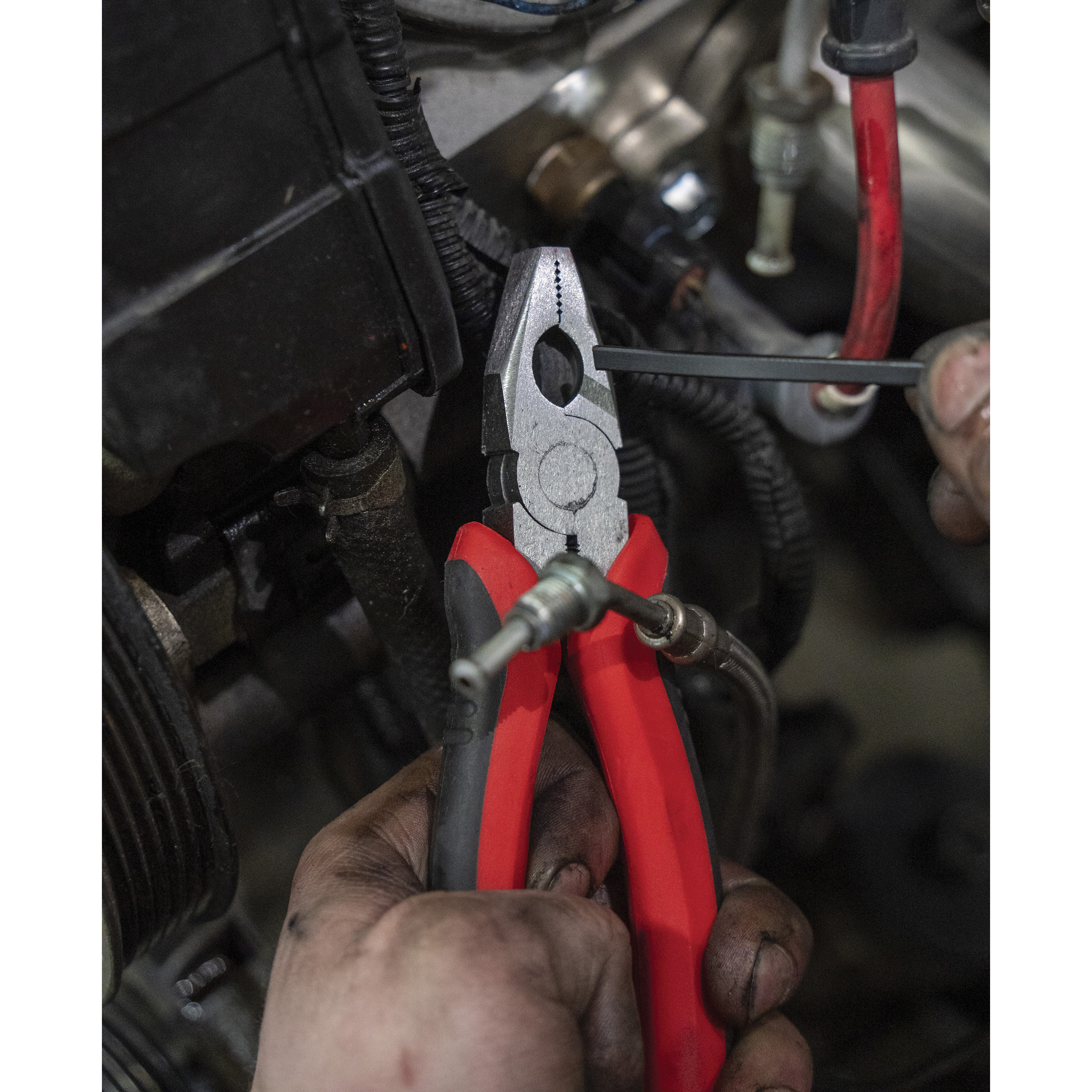 Gardner Bender GS-387 Lineman's Pliers, 7-1/2 in OAL, 1-1/4 in Jaw Opening, Red Handle, Comfort Grip Handle - 5
