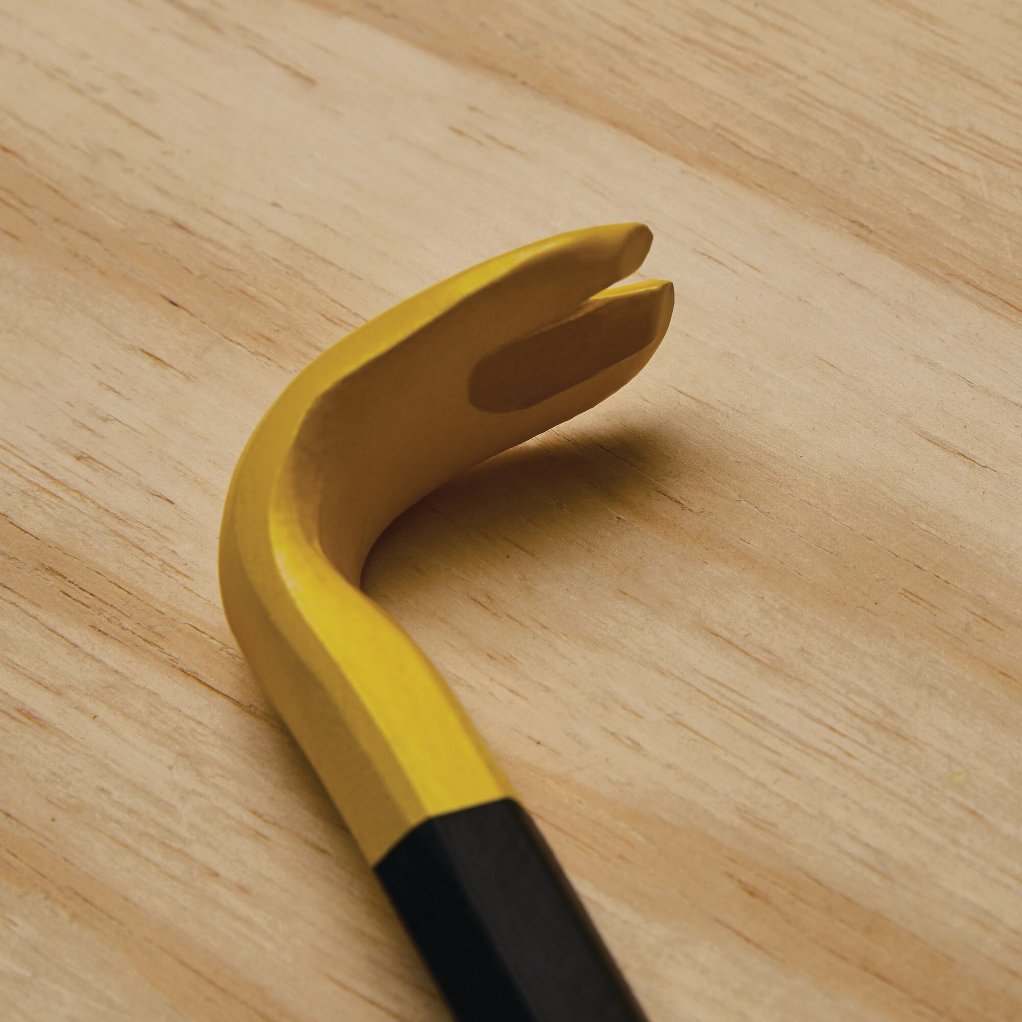 STANLEY 55-033 Nail Claw, 10-1/4 in L, Beveled Tip, HCS, Black/Yellow, 9/16 in Dia - 3
