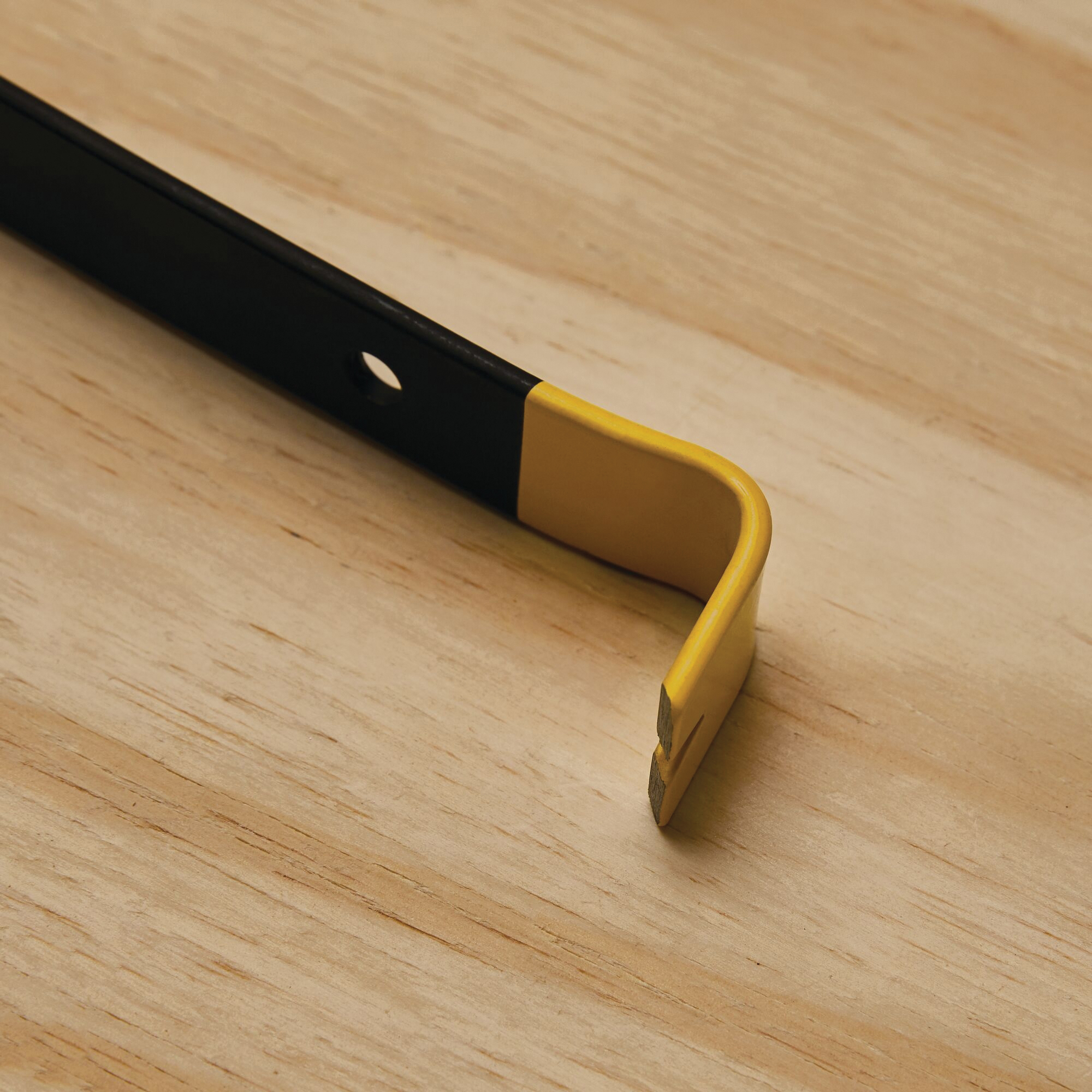 STANLEY Wonder Bar II 55-045 Pry Bar, 7 in L, Beveled Tip, 1-3/4 in Claw Blade Width Tip, HCS, Black/Yellow - 4