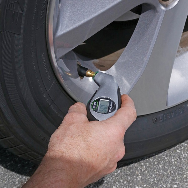 Slime 20017 Sport Tire Gauge, 5 to 150 psi, Plastic Gauge Case - 4