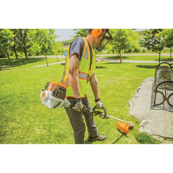 Stihl KM 91 R Multi-Tool, 28.4 cc Engine Displacement, 24 oz Fuel Tank - 4