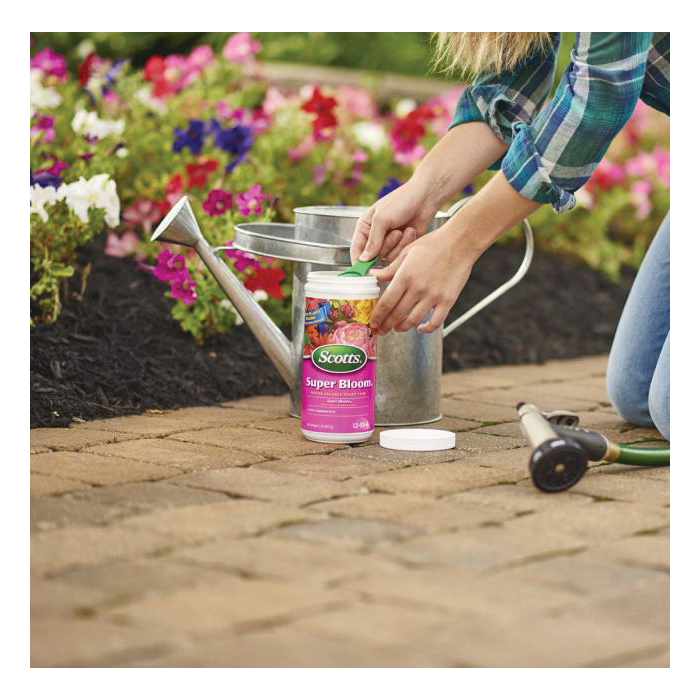 Scotts Super Bloom 110500 Water Soluble Plant Food, 2 lb Bottle, Solid, 12-55-6 N-P-K Ratio - 2