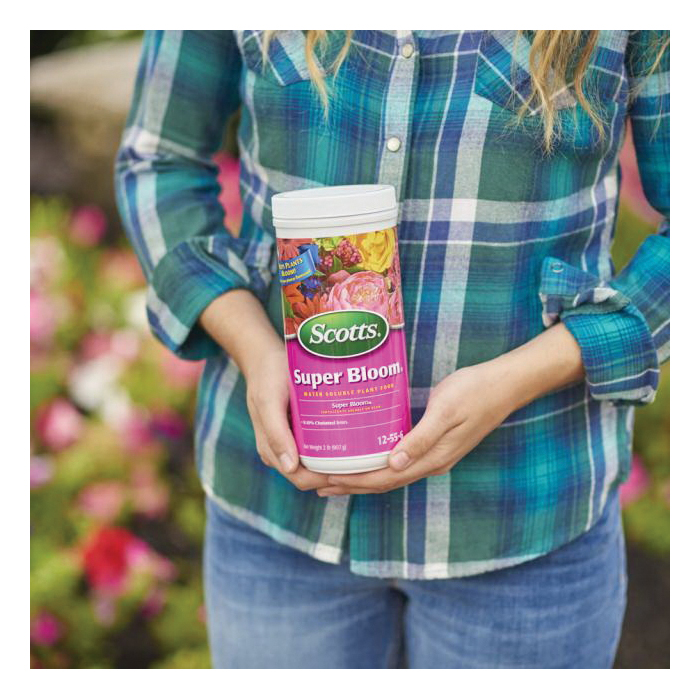 Scotts Super Bloom 110500 Water Soluble Plant Food, 2 lb Bottle, Solid, 12-55-6 N-P-K Ratio - 4