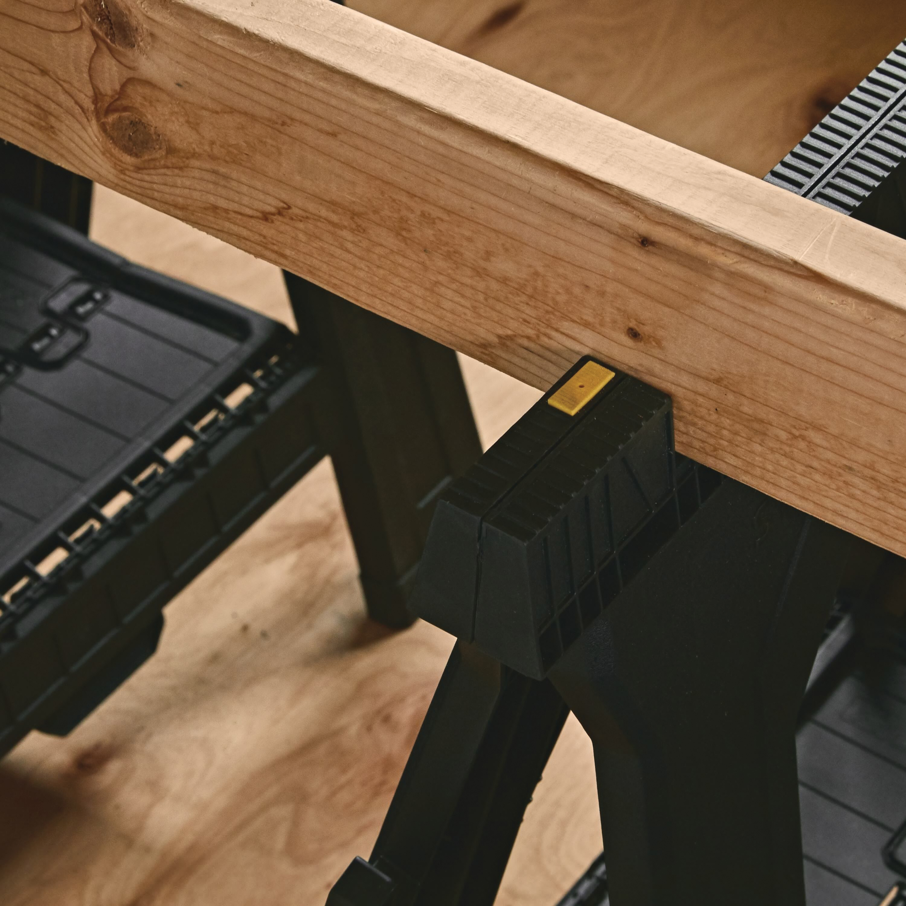 STANLEY 060864R Portable Folding Sawhorse, 1000 lb, 2-1/8 in W, 32 in H, 26-7/8 in D, Plastic - 2