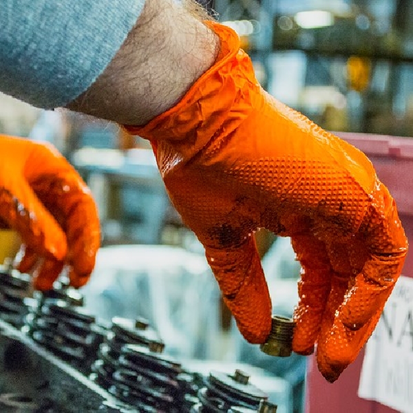 Gloveworks GWON44100 Heavy-Duty Disposable Gloves, M, Nitrile, Powder-Free, Orange, 9-1/2 in L - 5