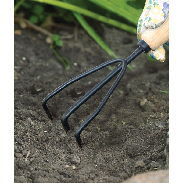Ames 2446300 Hand Cultivator, 2.6 in W, 3-1/2 in L, 3-Tine, Hardwood Handle - 2