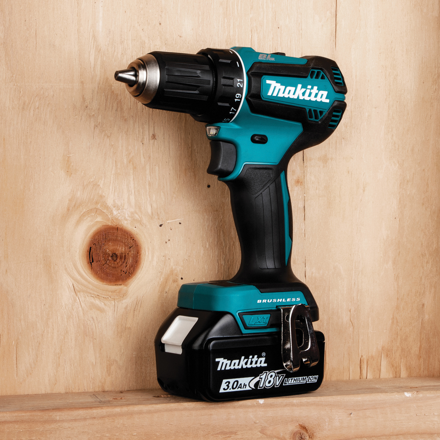 Makita 18V LXT XFD131 Drill/Driver Kit, Battery Included, 18 V, 3 Ah, Keyless Chuck - 4