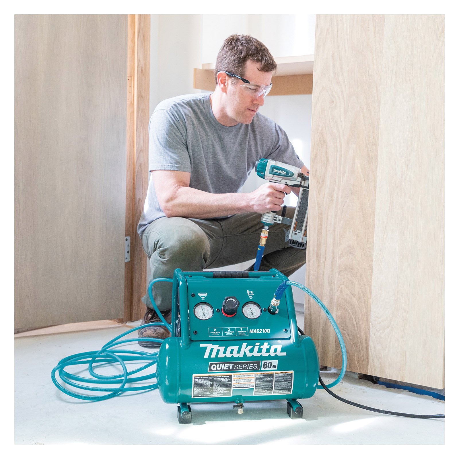 Makita QUIET Series MAC210Q Portable Electric Air Compressor, Tool Only, 2 gal Tank, 1 hp, 120 V, 135 psi Pressure - 3