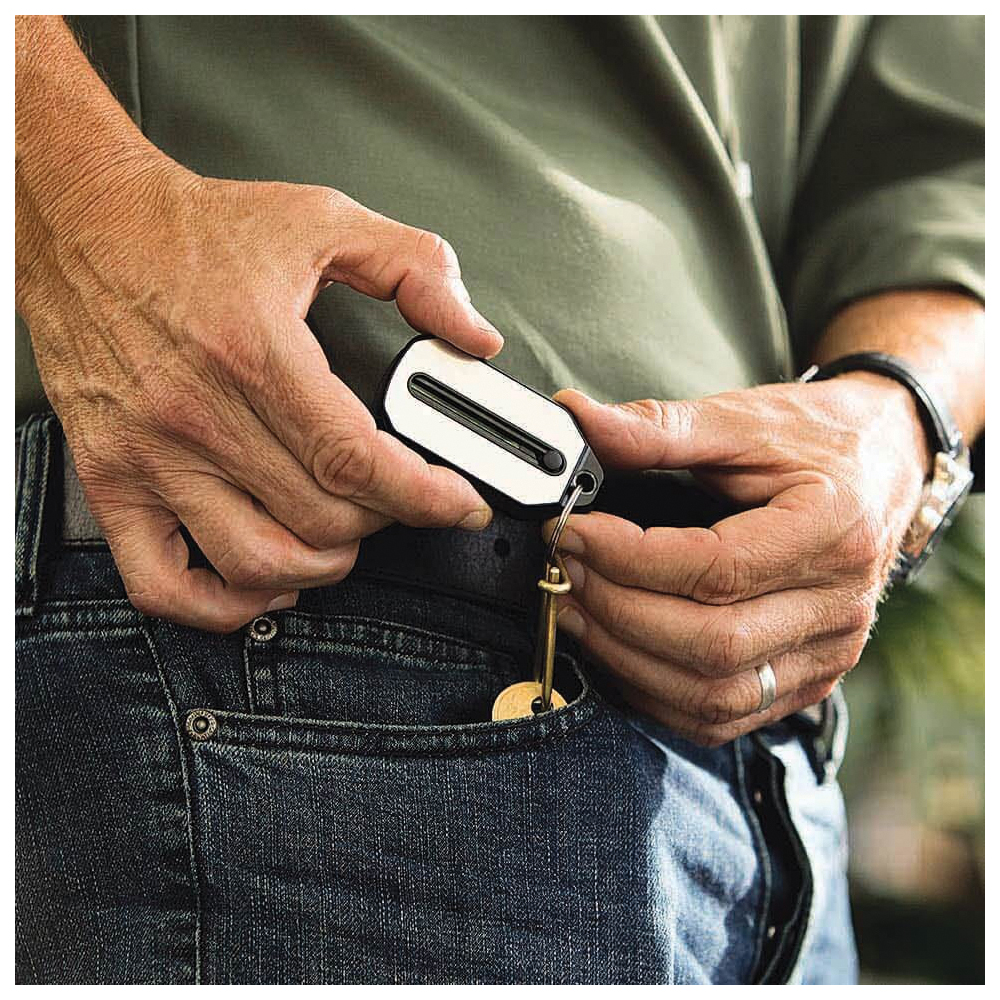 ThinOptics KC1.0BLACKISR Reading Glasses, Polycarbonate Frame, +1 Diopter, Includes: Silver Keychain Case - 2