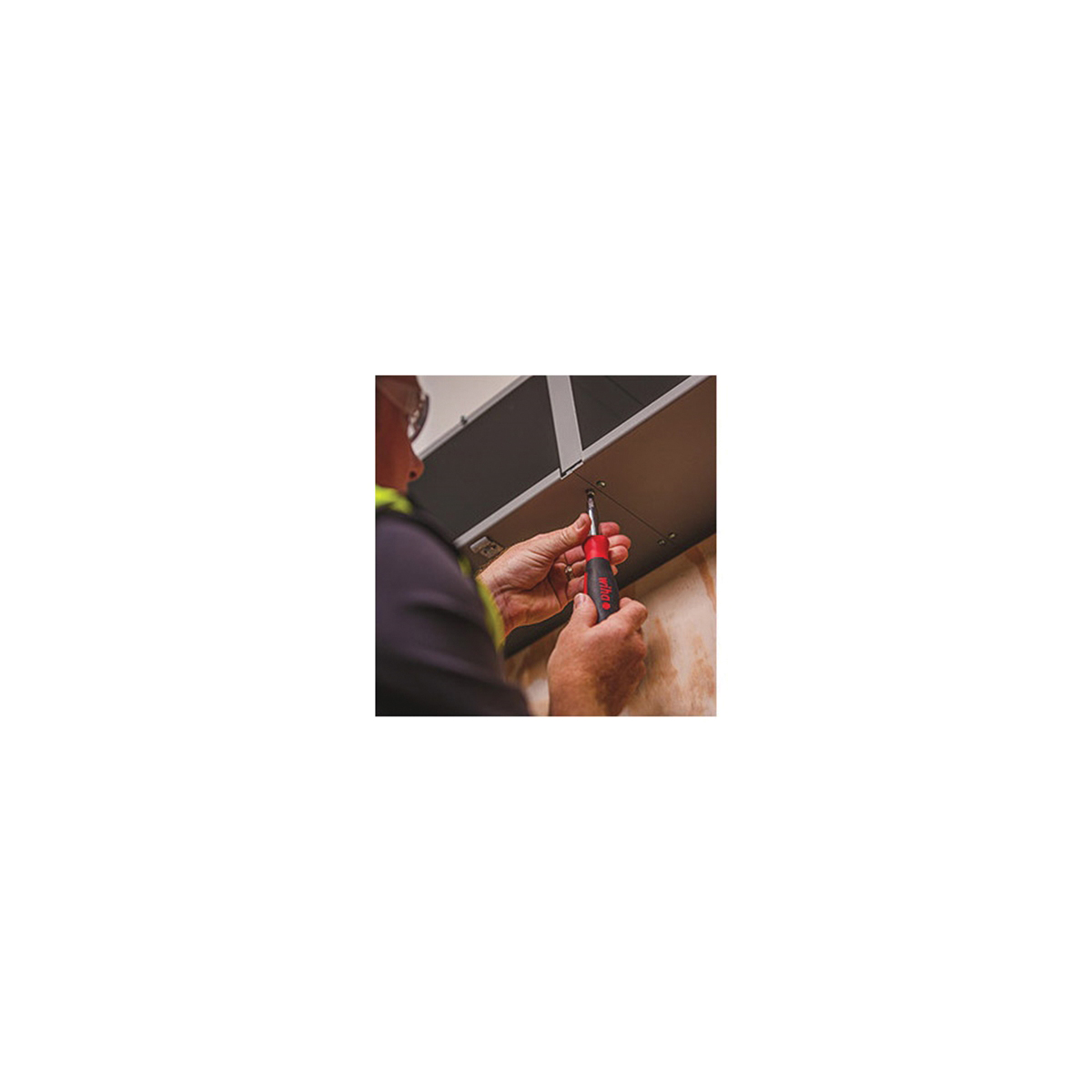 Wiha SoftFinish 77890 6-in-1 Multi-Bit Screwdriver, 8-1/2 in OAL, Ergonomic, Cushion Grip Handle - 5