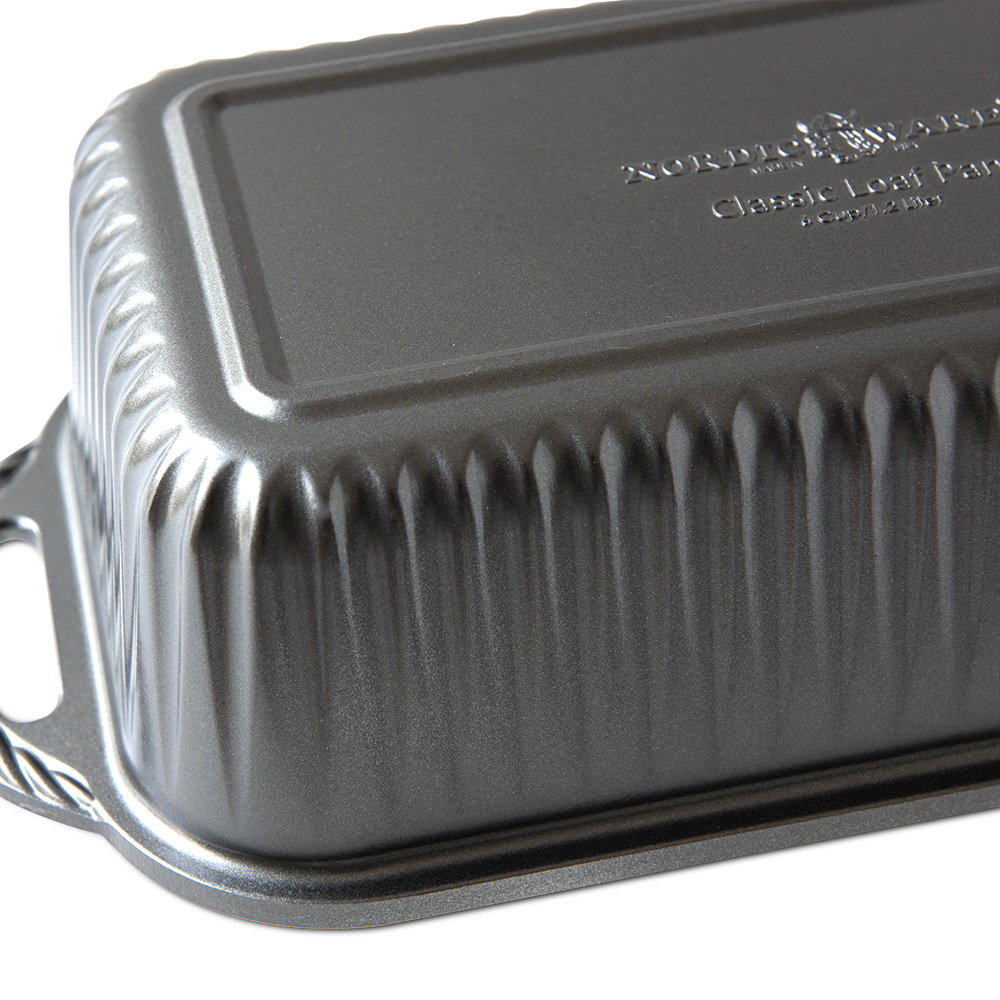 Nordic Ware 95224 Classic Loaf Pan, 11.4 in L, 5.6 in W, 2.7 in H, Cast Aluminum - 3