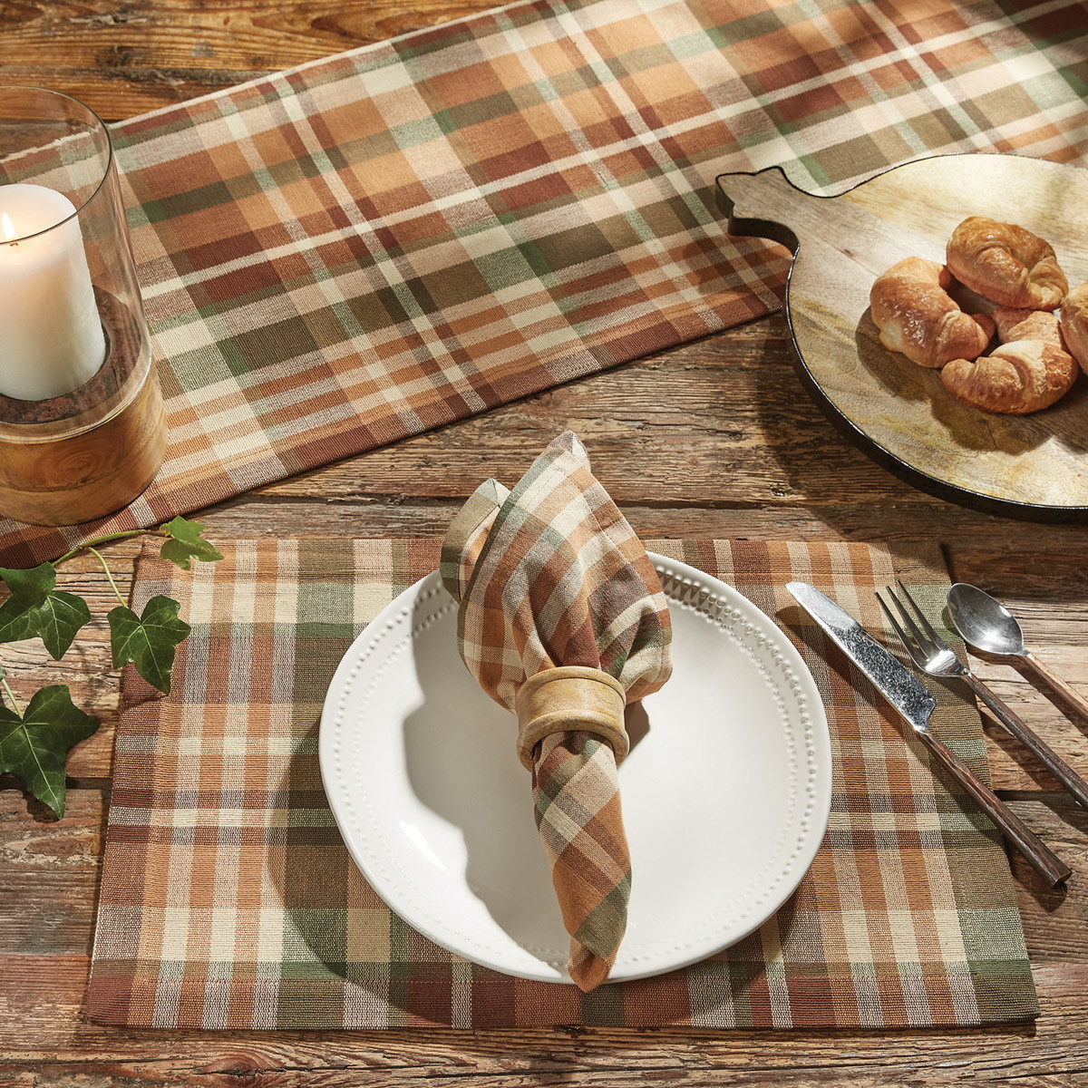Park Designs 4955-020 Woodbourne Napkin, 18 in L, 18 in W - 2
