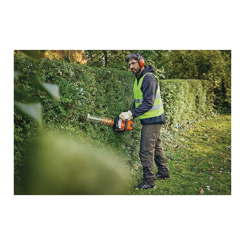Stihl HA070113501US Hedge Trimmer, Tool Only, 36 V, AP, 23.6 in L Blade - 2