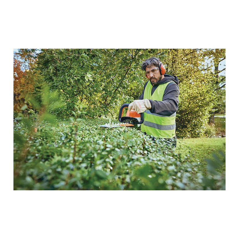 Stihl HA070113501US Hedge Trimmer, Tool Only, 36 V, AP, 23.6 in L Blade - 3