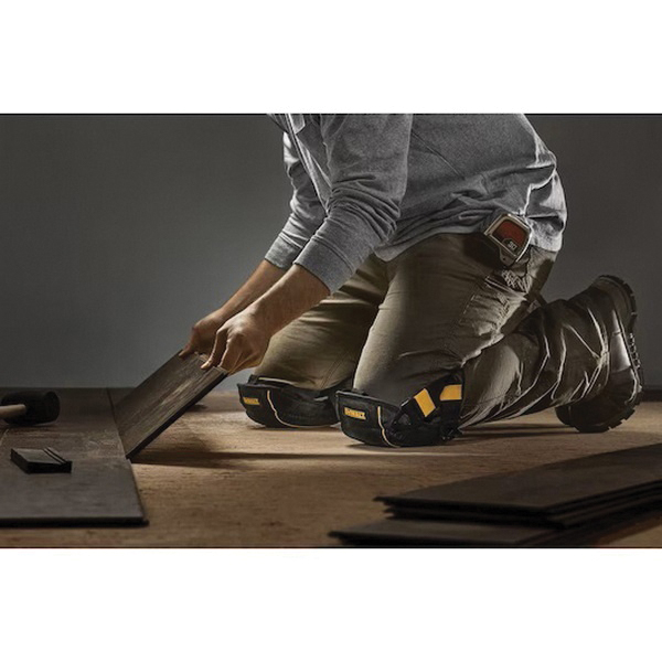 DEWALT DWST590014 Flooring Knee Pad with Gel, Fabric Cap, Gel Foam Pad, Strap - 3