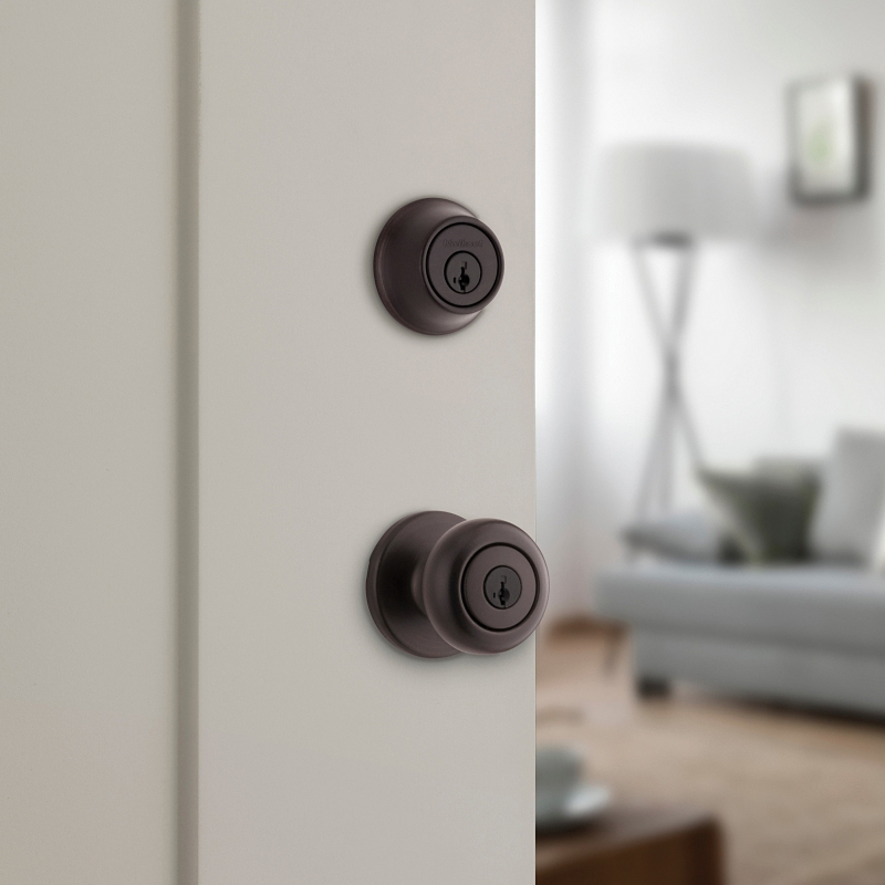 Kwikset 96900-421 Entry Knob and Single Cylinder Deadbolt, Knob Handle, Classic, Colonial, Traditional Design, Yes - 3