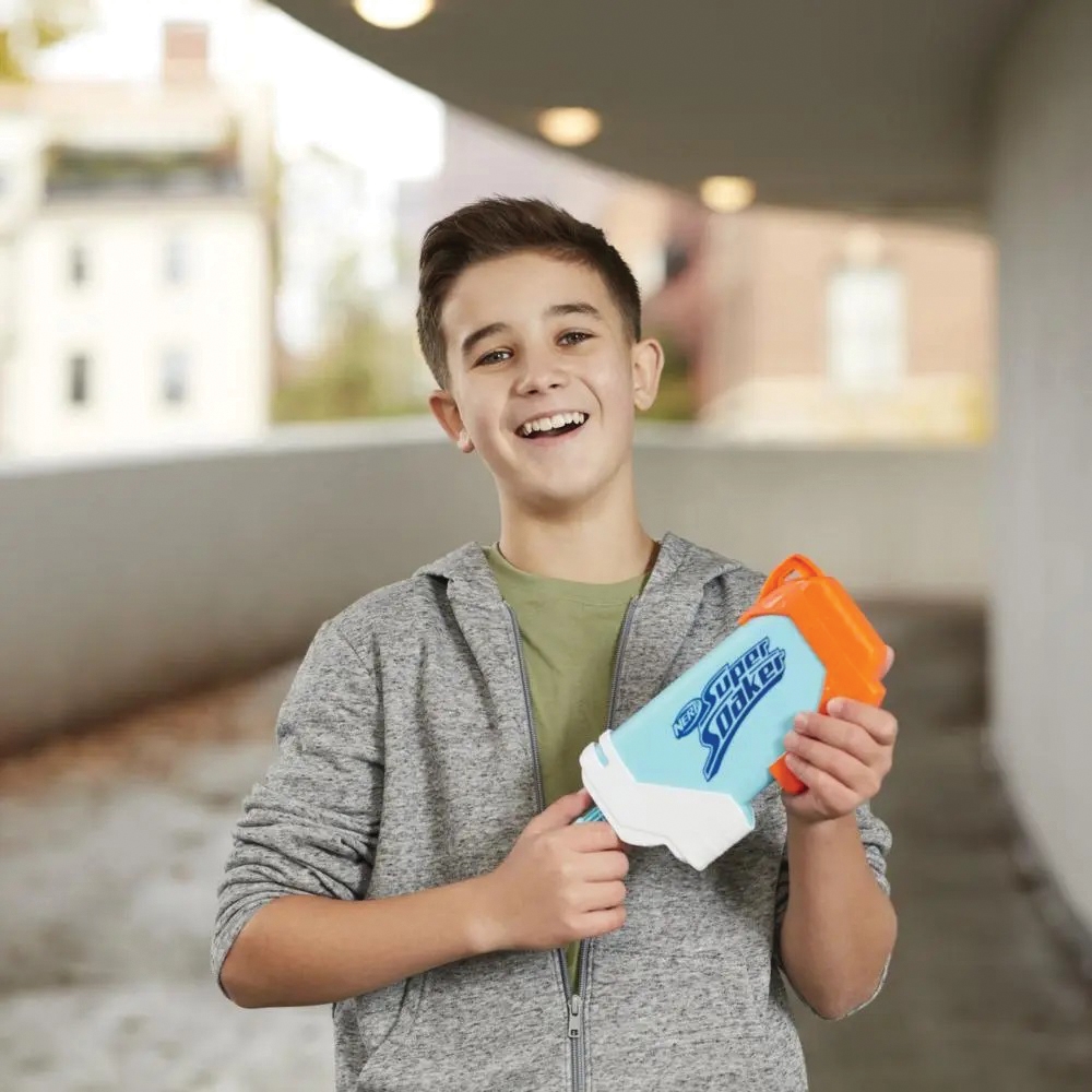 Nerf Super Soaker Series HBGF38895L0 Torrent Water Blaster, 6 years and Up - 3