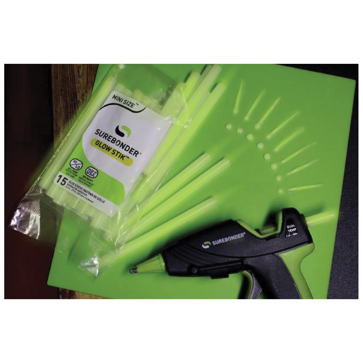 Surebonder GS-15 Glow-in-the-Dark Glue Stick, Green - 5