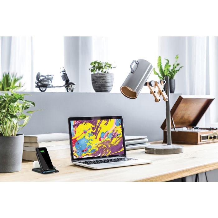 iLIVE IACQ491B 3-in-1 Wireless Charging Stand, 9 V Input, 5 V Output - 3