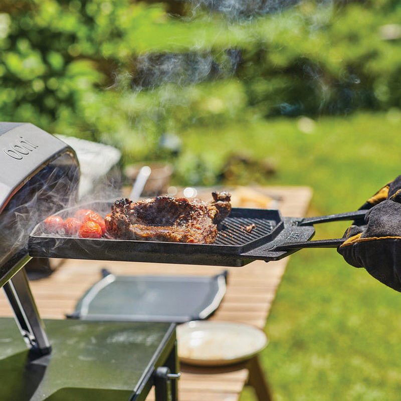 Ooni UU-P1AC00 Grizzler Plate, Cast Iron/Stainless Steel, Black, Cast Iron Handle, Removable Handle - 2