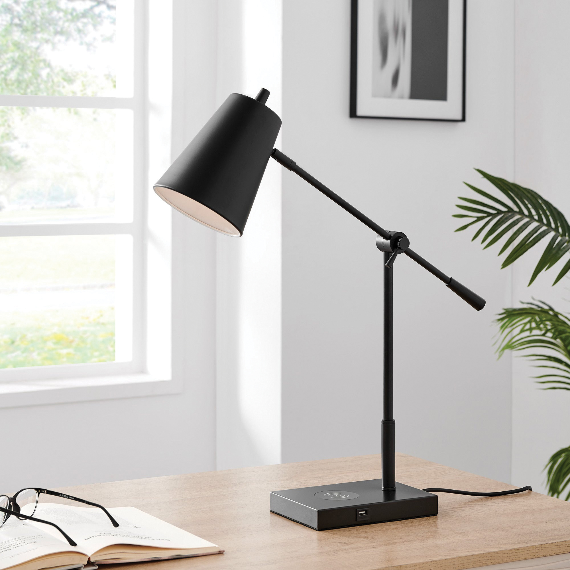 Lite Source LS-23460BLK Salma Table Lamp With Wireless Charging Pad, 60 W, 1-Lamp, Black - 3