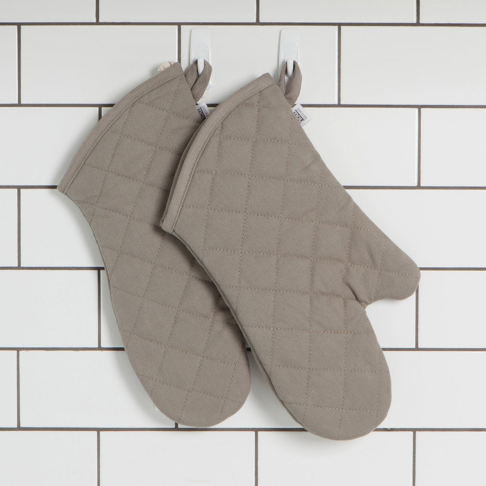 Now Designs by Danica London Gray Series 501422 Oven Mitts, Cotton, Gray - 2