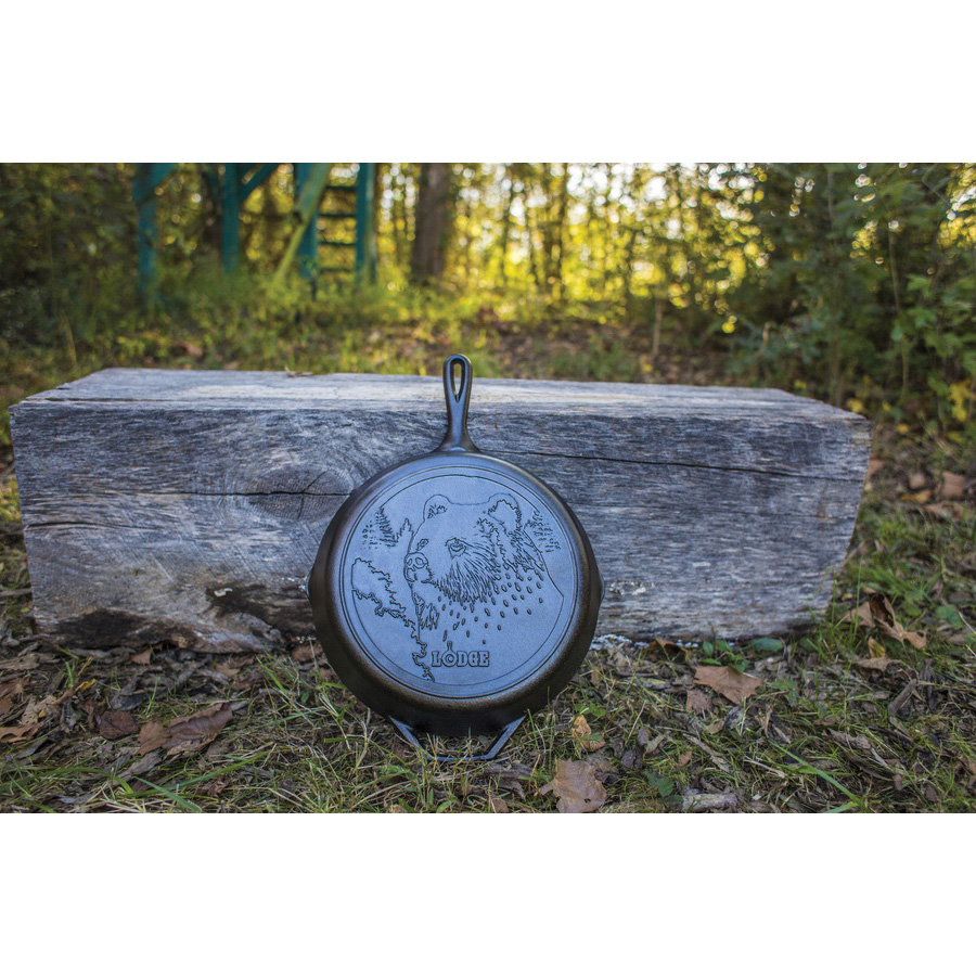 Lodge Wildlife Series L10SKWLBR Bear Skillet, 12 in Dia, Cast Iron, Black - 3