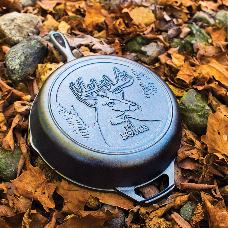 Lodge Wildlife Series L8SKWLDR Deer Skillet, 10-1/4 in Dia, Cast Iron, Black - 2