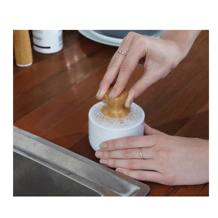 Full Circle FC112114W Dish Brush with Foaming Ceramic Base, 4.92 in OAL, Plastic Trim, Bamboo Handle - 5