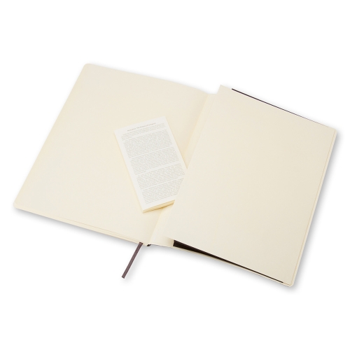 Moleskine 9788883707247 Classic Notebook, Squared Sheet, 7-1/2 x 9-3/4 in Sheet, 192-Sheet, Ivory Sheet - 3
