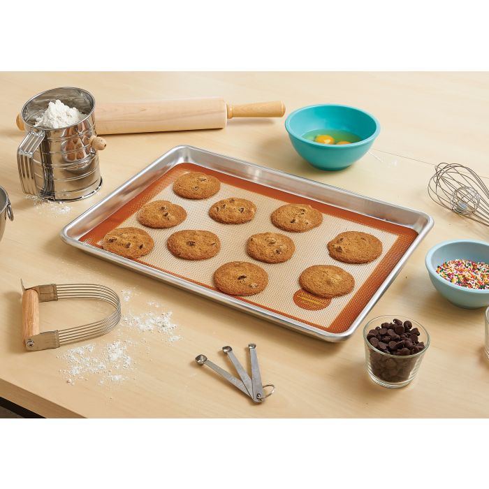 Mrs. Anderson's Baking 28014 Baking Sifter, 4-3/8 in Dia Top, 6 in H, Stainless Steel - 3