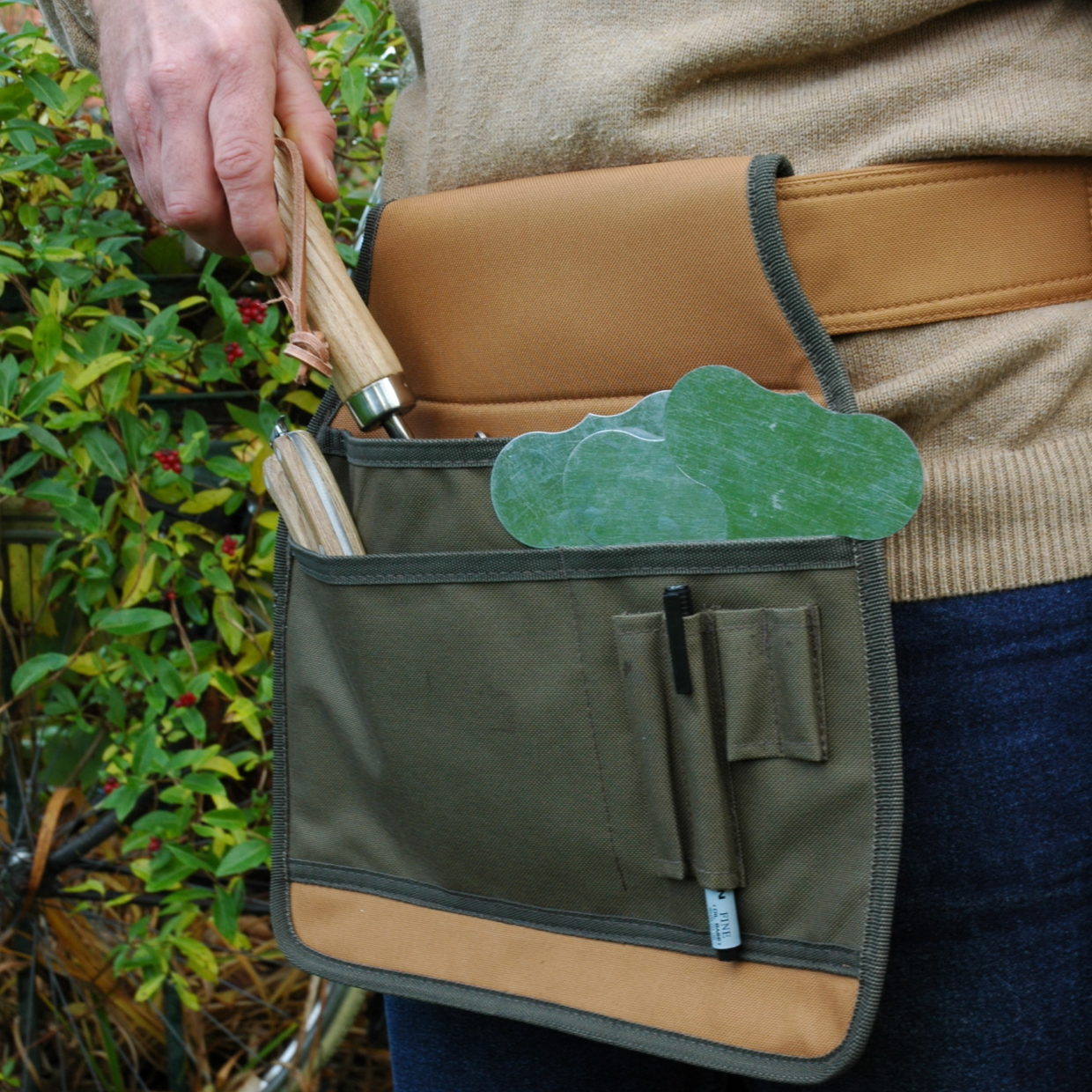 Esschert Design GT04 Garden Tool Belt, 3.8 cm L, Canvas/Polyester/Polypropylene - 4
