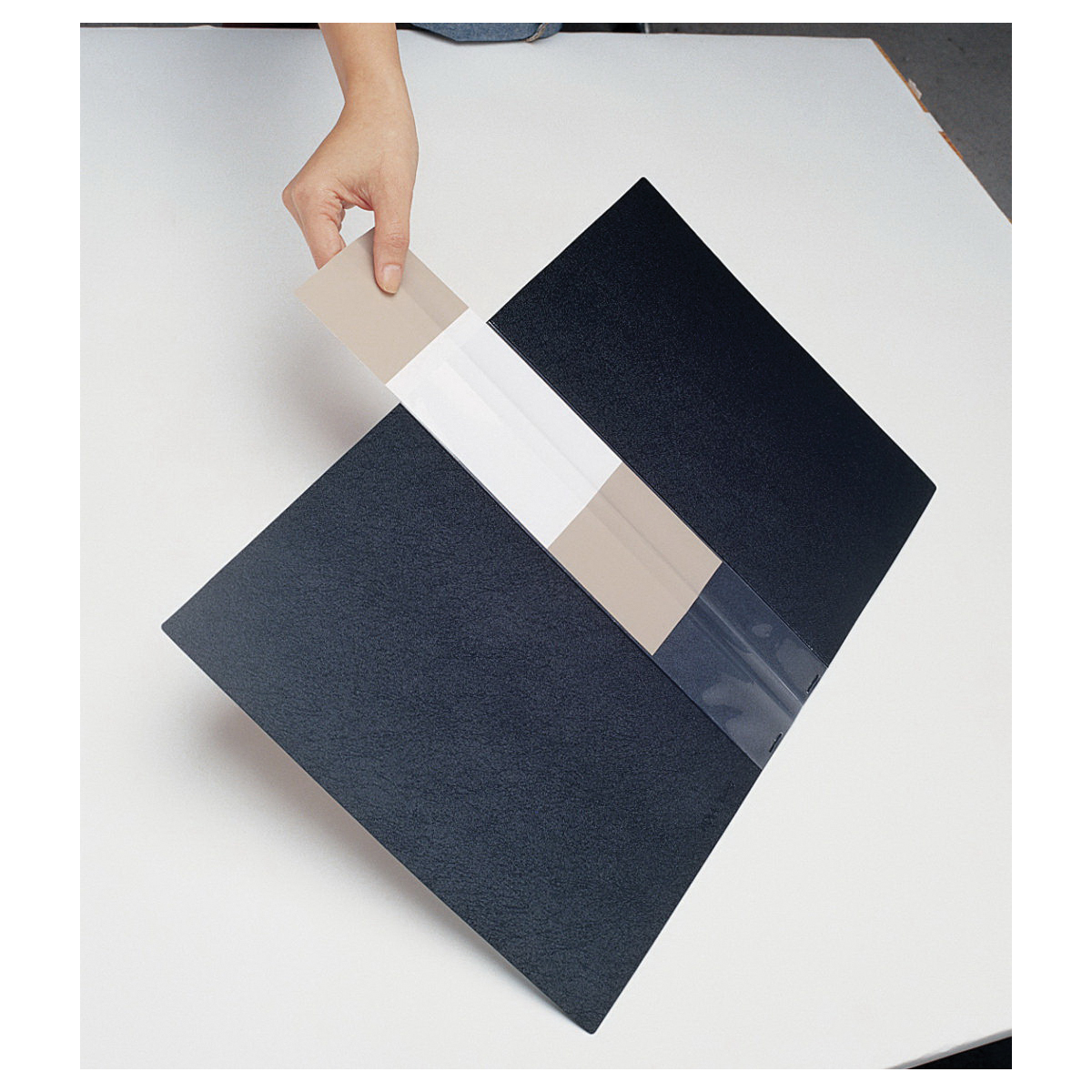 Itoya IA-12-8-12 The Original Art Profolio, Black, 8-1/2 x 11 in Sheet - 4