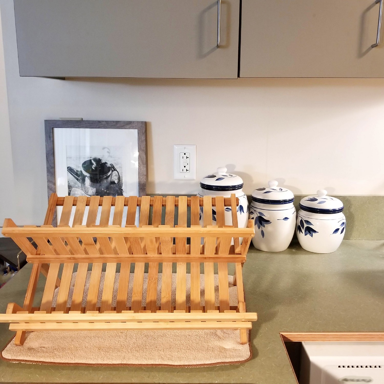 Lipper International 8813 Dish Rack, 13 in L, 17-3/4 in W, 9-3/4 in H, Bamboo - 2