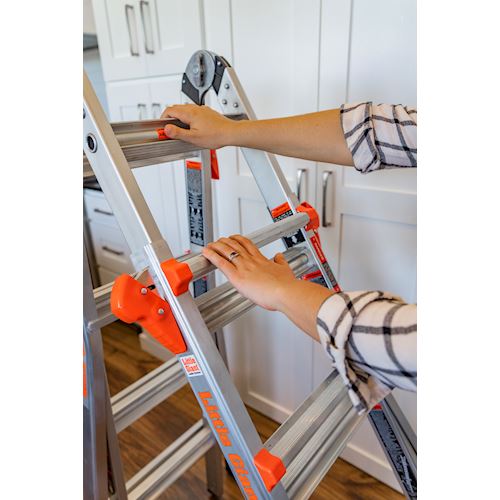 Little Giant Ladder 15422-002 Articulated Extendable Ladder, 13 ft 2 in H Reach, 300 lb, Aluminum - 2