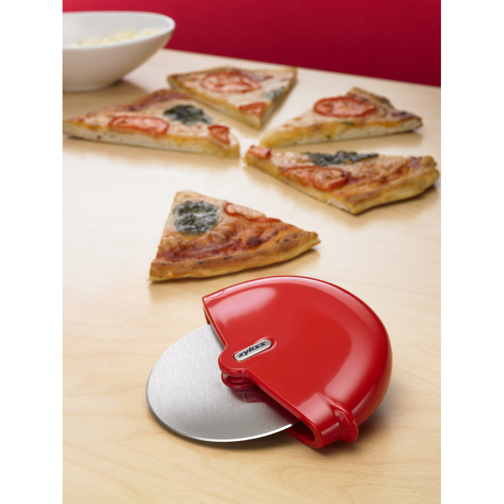Zyliss 30810 Pizza Wheel, Stainless Steel Blade, Ergonomic Handle, Dishwasher Safe: Yes - 4